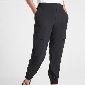 Athleta black Chelsea utility joggers size 10
